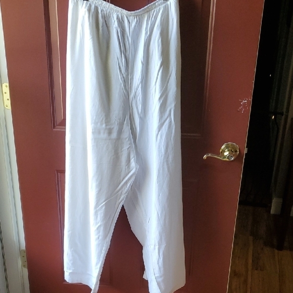 Wild Fable White Wide Leg Pants Relaxed Fit - Picture 7 of 10